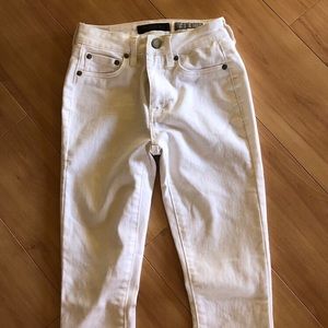 white high waisted skinny jeans